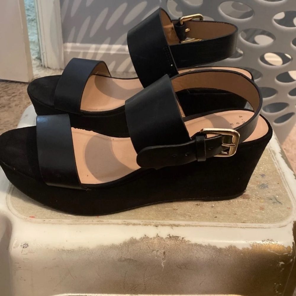 Black platform sandals